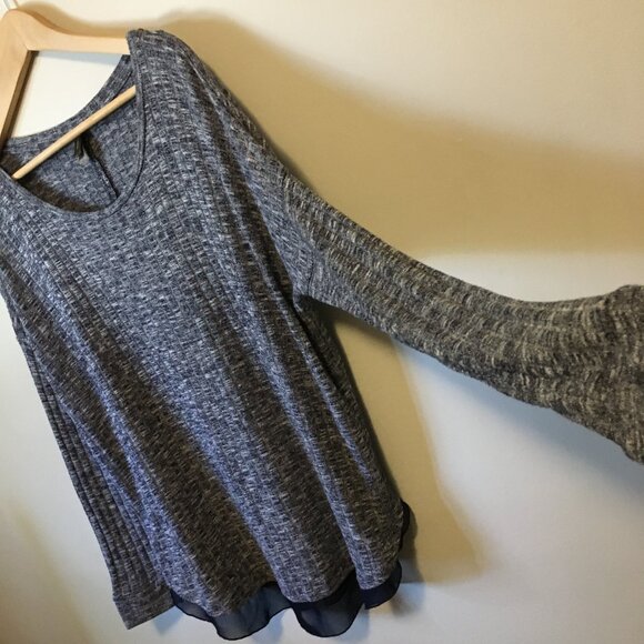 Canadian Made Navy and White Heathered Ribbed Bilayer Box Pleat Shirt - Picture 5 of 16